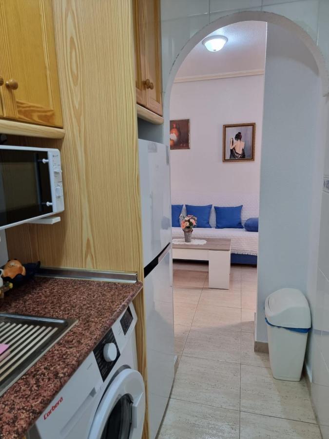 Gemuetliche Ferienwohnung In Torrevieja Ca100M Vom Strand Playa Del Cura Entfernt Esterno foto