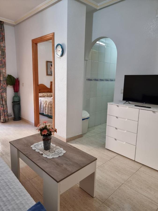 Gemuetliche Ferienwohnung In Torrevieja Ca100M Vom Strand Playa Del Cura Entfernt Esterno foto