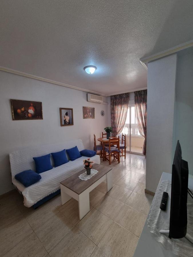 Gemuetliche Ferienwohnung In Torrevieja Ca100M Vom Strand Playa Del Cura Entfernt Esterno foto
